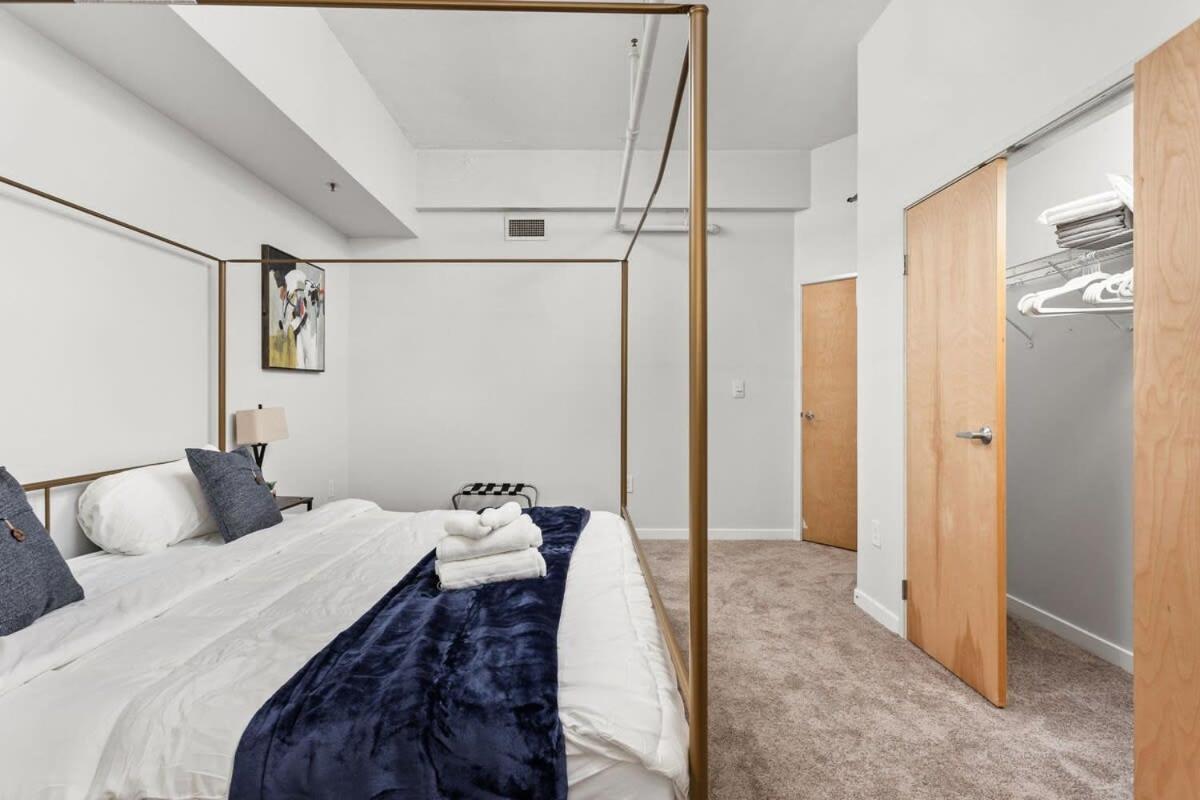 Modern Downtown Apartment 2Br 2Ba By Cozysuites Indianapolis Zewnętrze zdjęcie