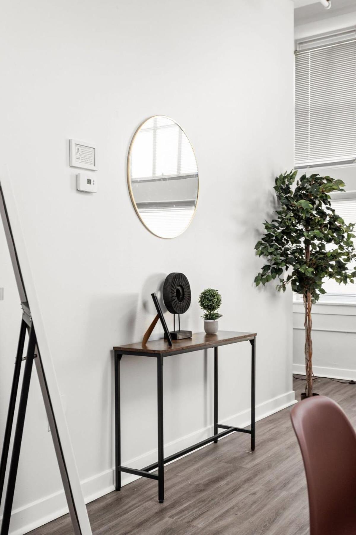 Modern Downtown Apartment 2Br 2Ba By Cozysuites Indianapolis Zewnętrze zdjęcie