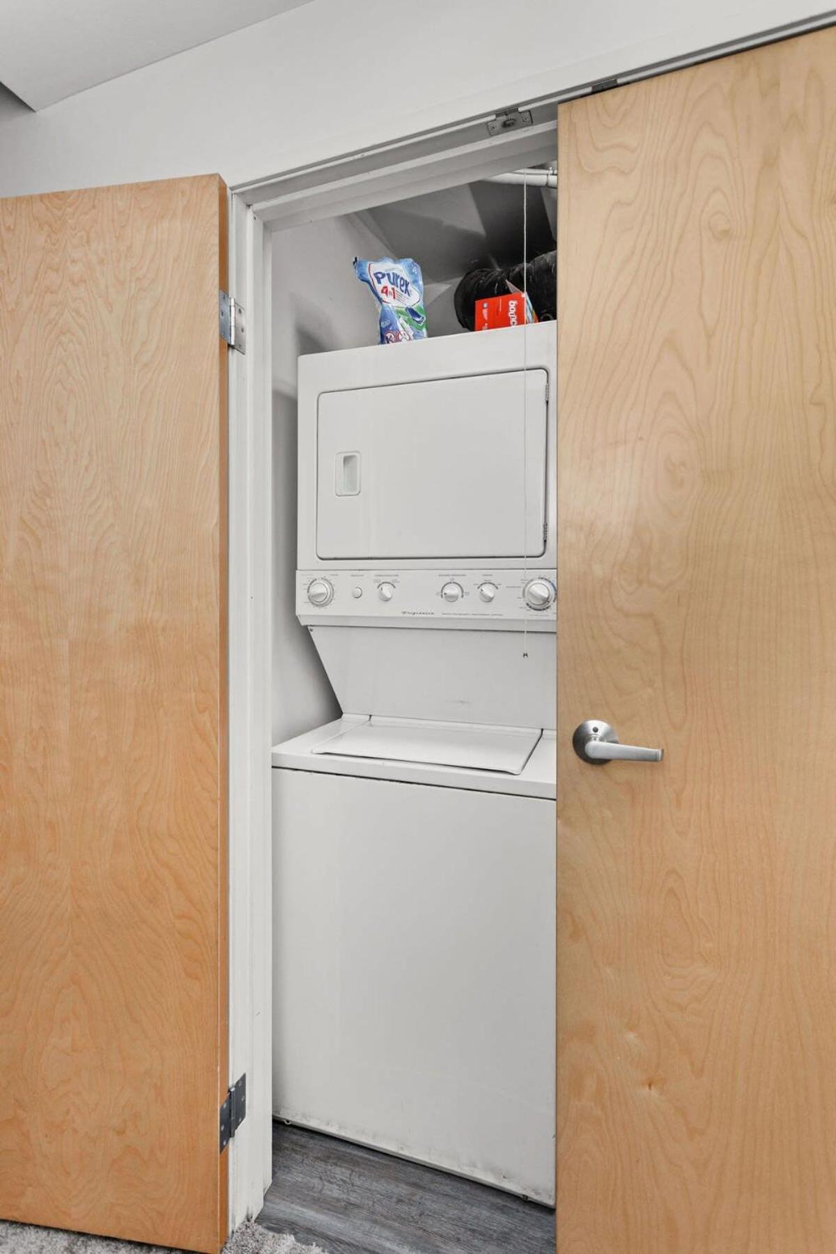 Modern Downtown Apartment 2Br 2Ba By Cozysuites Indianapolis Zewnętrze zdjęcie